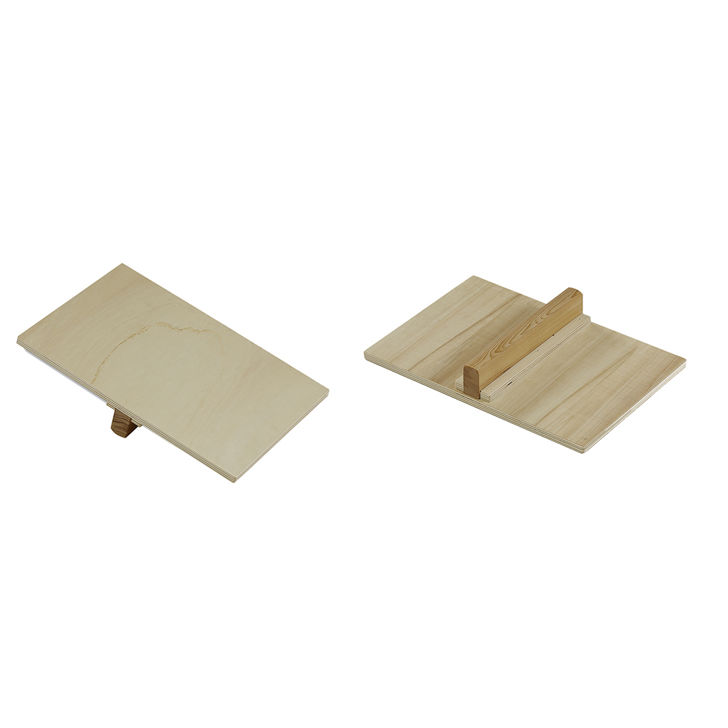 ART. 6150  WOODEN PROPRIOCEPTIVE TABLE WITH AXLE
